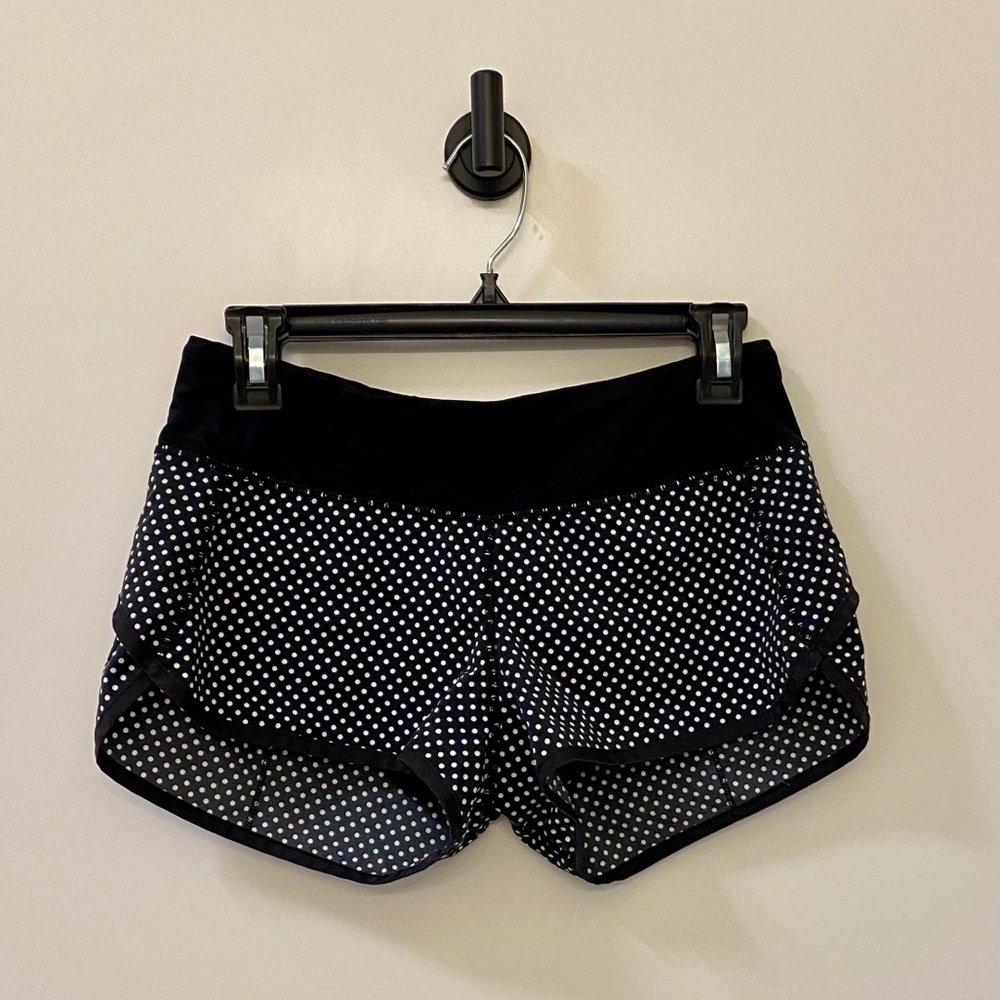 LULULEMON SPEED UP SHORT 2.5” SIZE 4